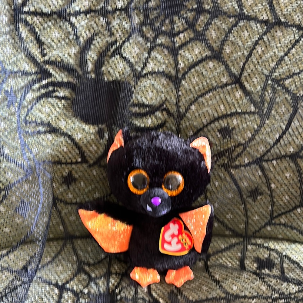 TY Beanie Boo Echo the bat.